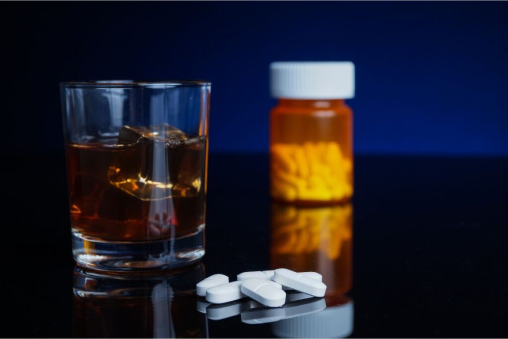 alcohol and doxycycline