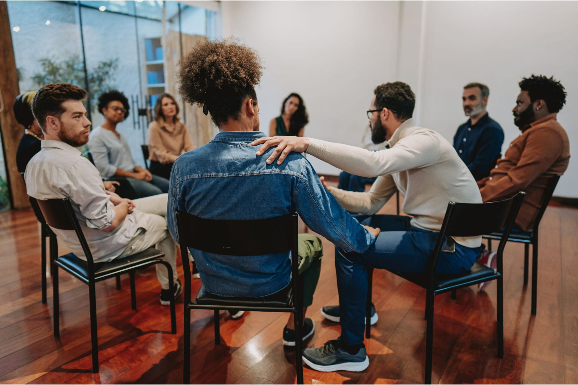 peer support group meets during detox and withdrawal from cocaine