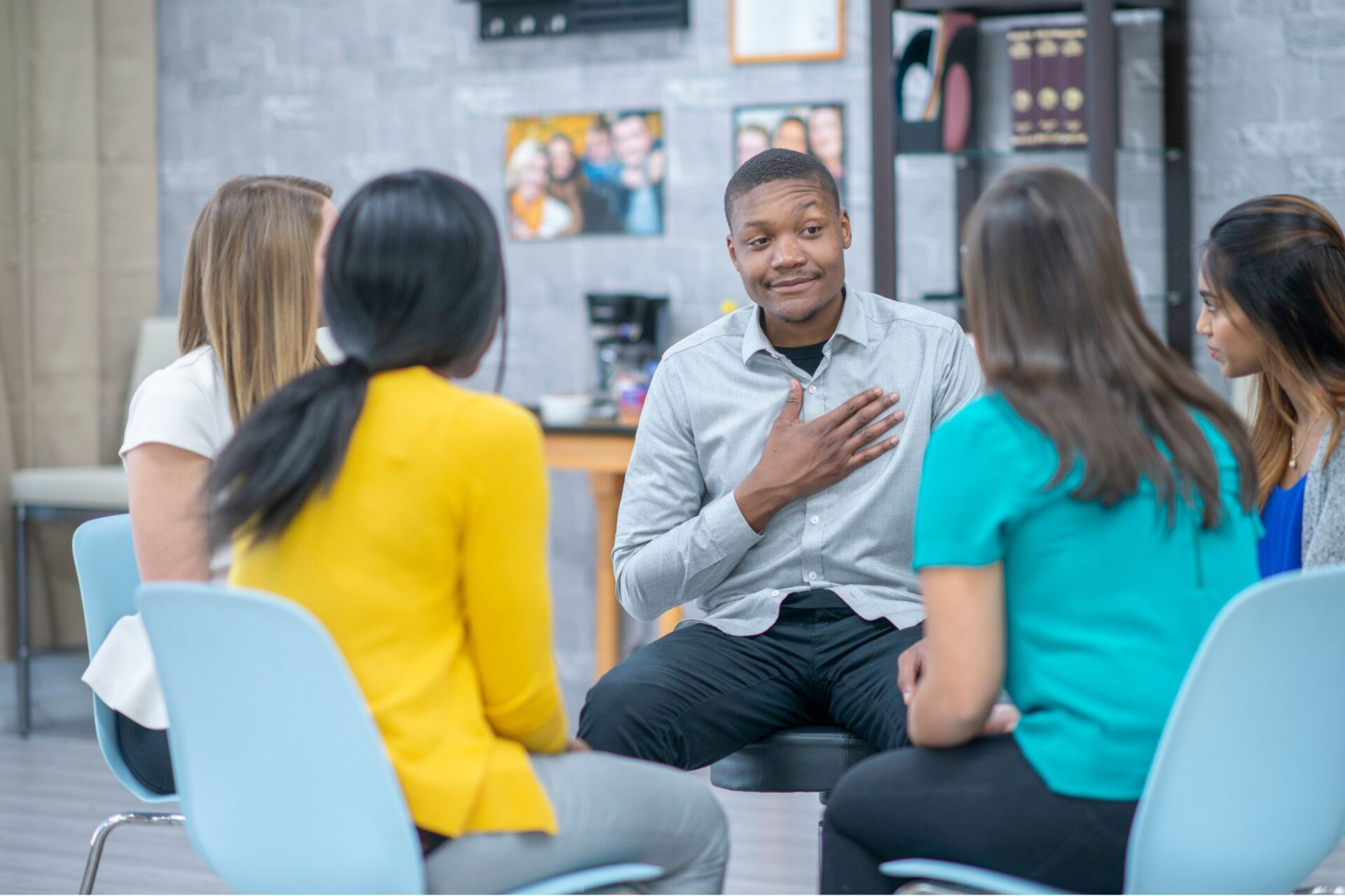 peer support group meets during rehab in Massachusetts